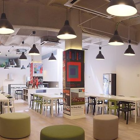 Hola Hostal Eixample Barcelona Eksteriør billede