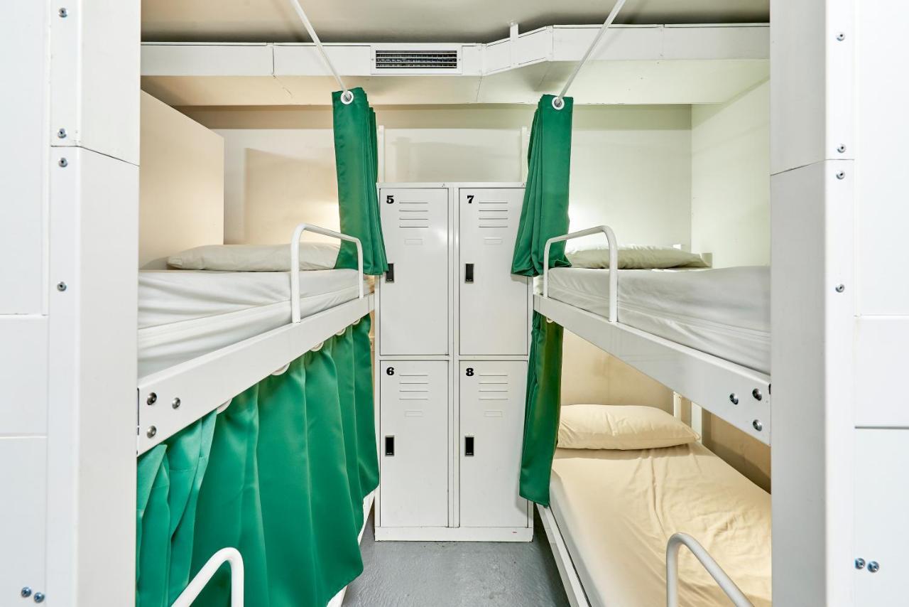 Hola Hostal Eixample Barcelona Eksteriør billede