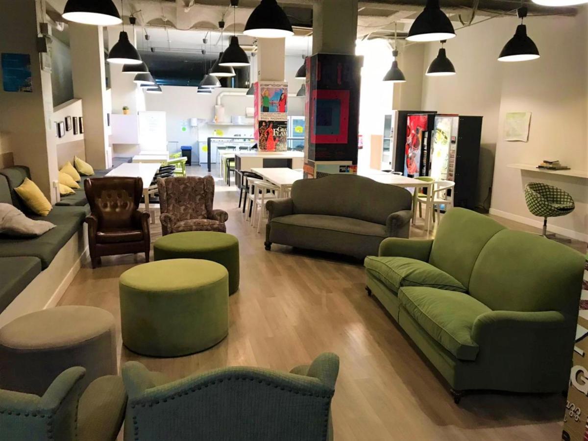 Hola Hostal Eixample Barcelona Eksteriør billede