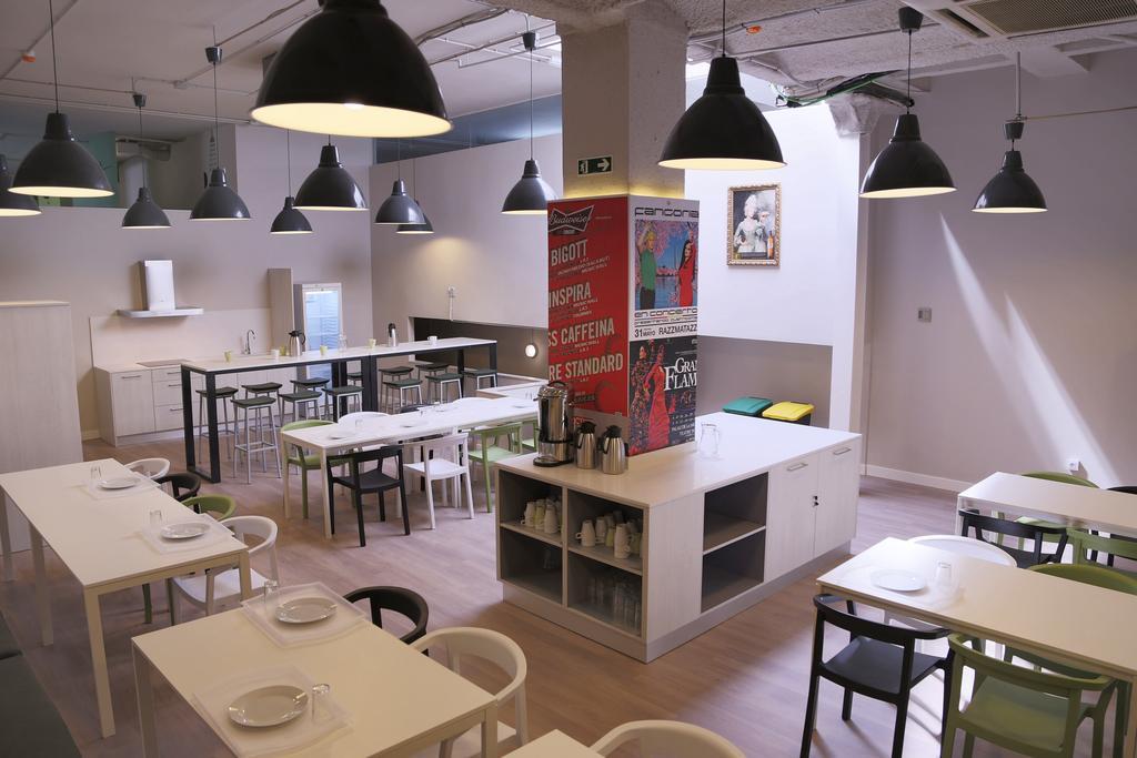 Hola Hostal Eixample Barcelona Eksteriør billede