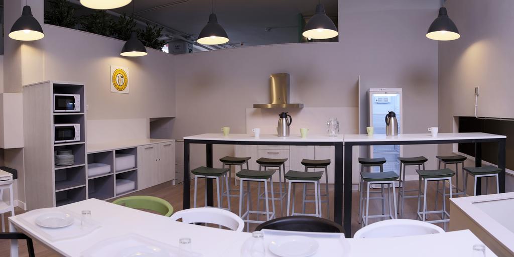 Hola Hostal Eixample Barcelona Eksteriør billede