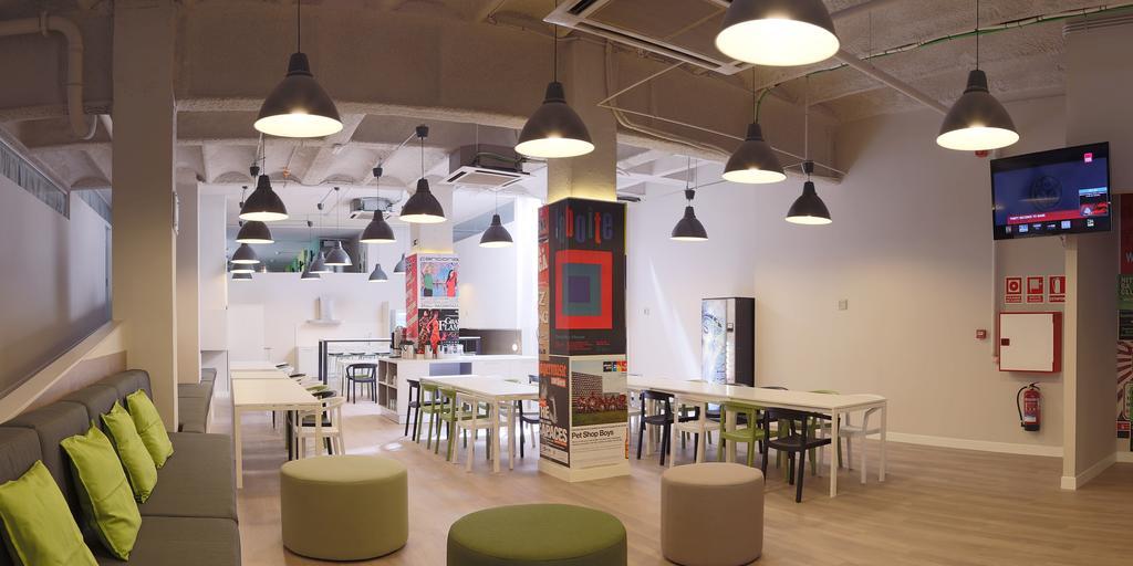 Hola Hostal Eixample Barcelona Eksteriør billede