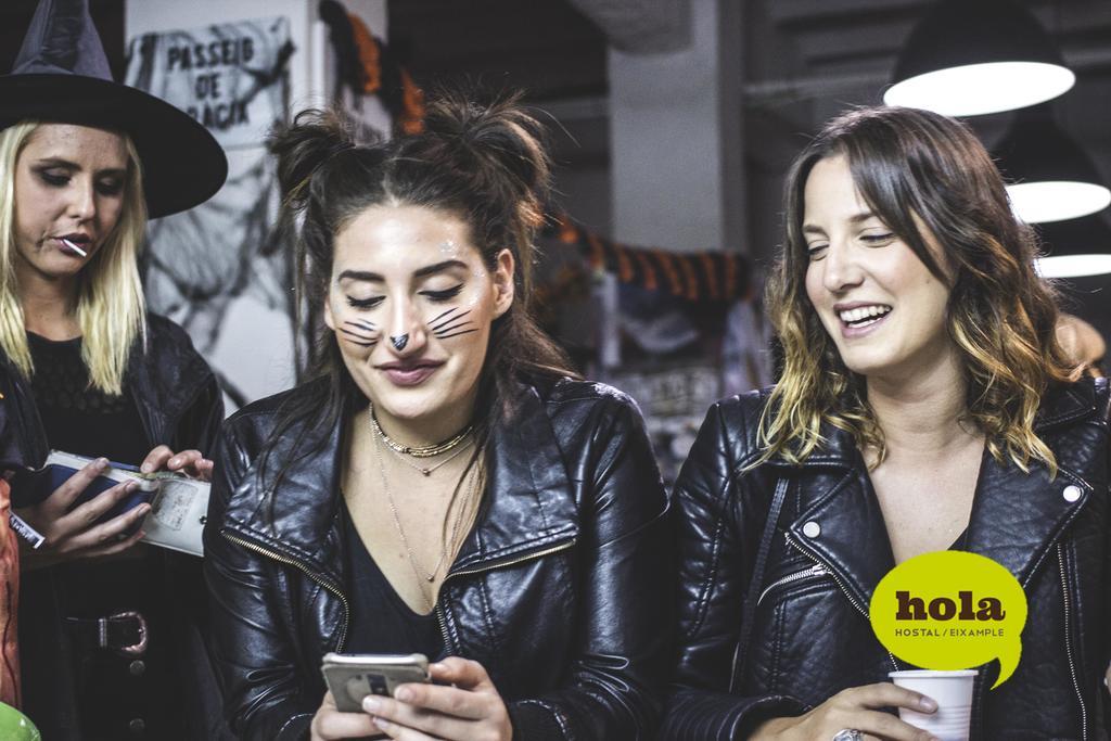 Hola Hostal Eixample Barcelona Eksteriør billede