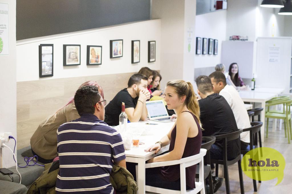 Hola Hostal Eixample Barcelona Eksteriør billede